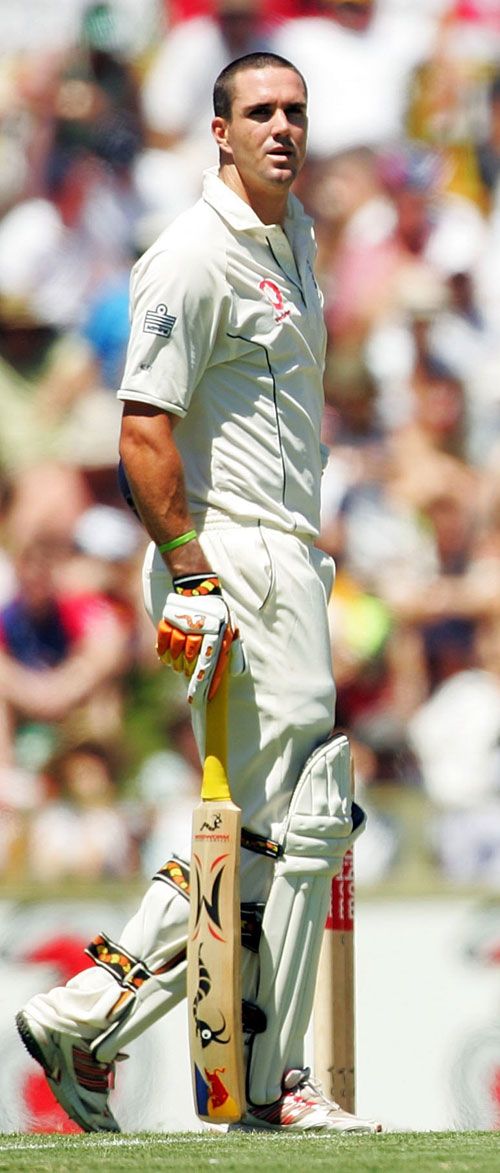 Kevin Pietersen looks for inspiration | ESPNcricinfo.com