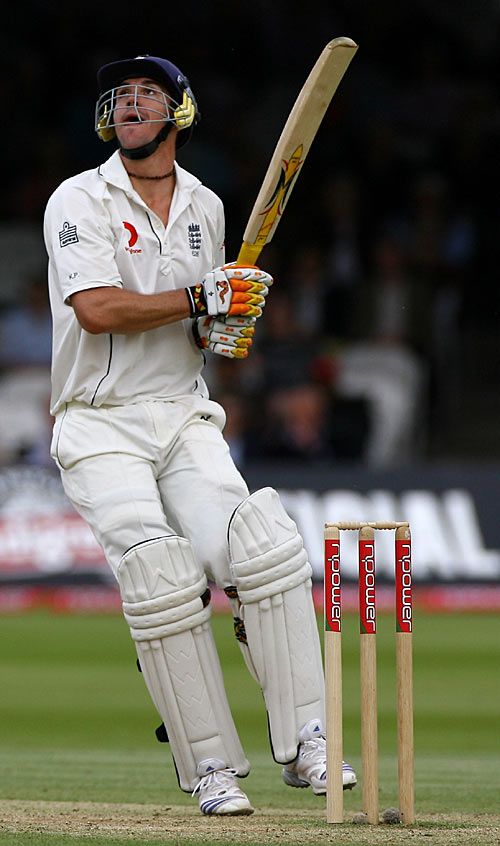 Kevin Pietersen Hooks Down To Fine Leg Espncricinfo Com