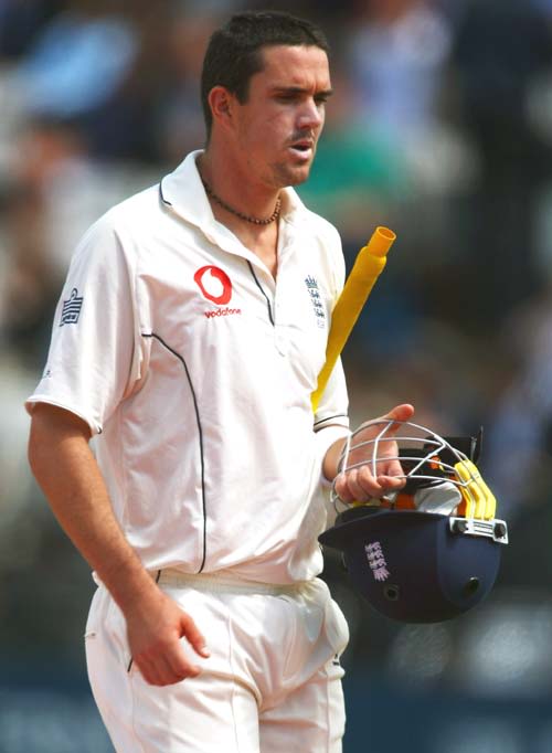 Kevin Pietersen heads back to the pavilion | ESPNcricinfo.com