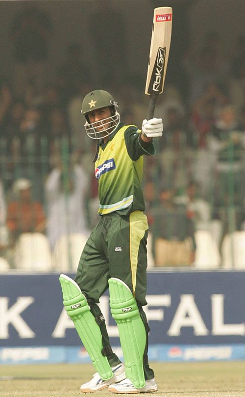 Shoaib Malik scored 56 off 52 balls | ESPNcricinfo.com