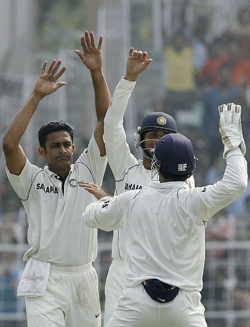 Anil Kumble Celebrates After Removing Sohail Tanvir Espncricinfo Com