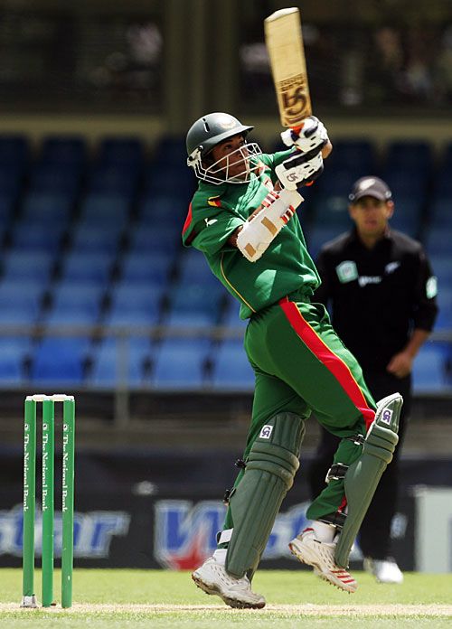 Shakib Al Hasan tries to pull | ESPNcricinfo.com