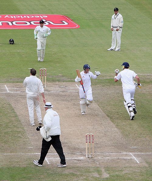 Andrew Strauss Reaches His Hundred, As Kevin Pietersen Joins The ...