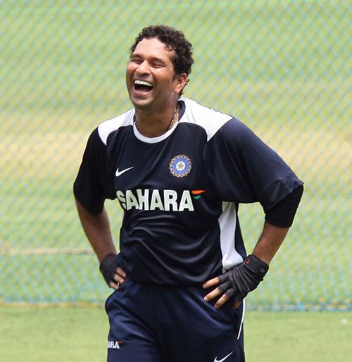 Sachin Tendulkar enjoys a lighter moment | ESPNcricinfo.com