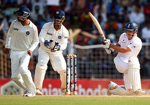 andrew-strauss-sweeps-to-square-leg-espncricinfo