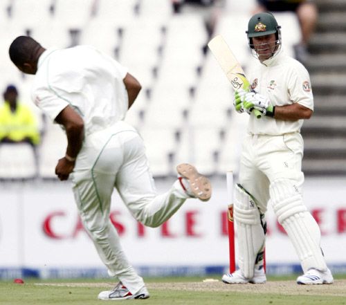 Ricky Ponting B Makhaya Ntini | ESPNcricinfo.com