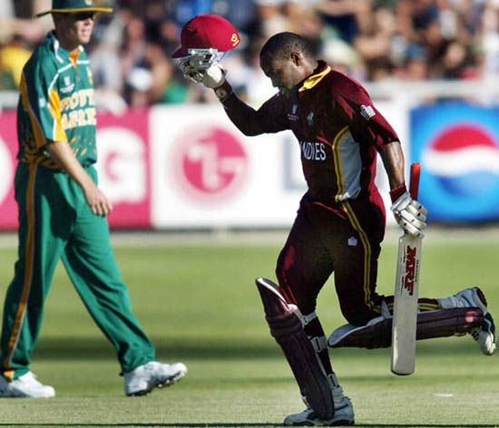 A Joyous Brian Lara Completes His 100th Run In The World Cup Opener Espncricinfo A Joyous Brian Lara Completes His 100th Run In The World Cup Opener Espncricinfo