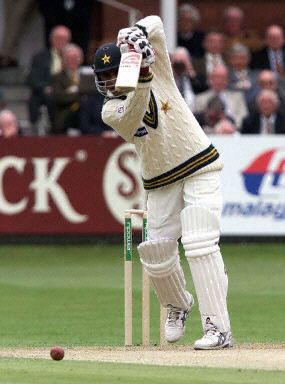 Abdur Razzaq plays a straight drive | ESPNcricinfo.com