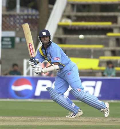 rahul-dravid-batting-for-india-against-kenya-espncricinfo