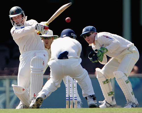George Bailey on his way to 70 | ESPNcricinfo.com
